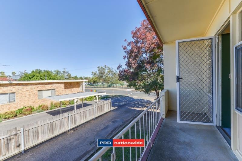 2/11 Petra Ave  TAMWORTH 9
