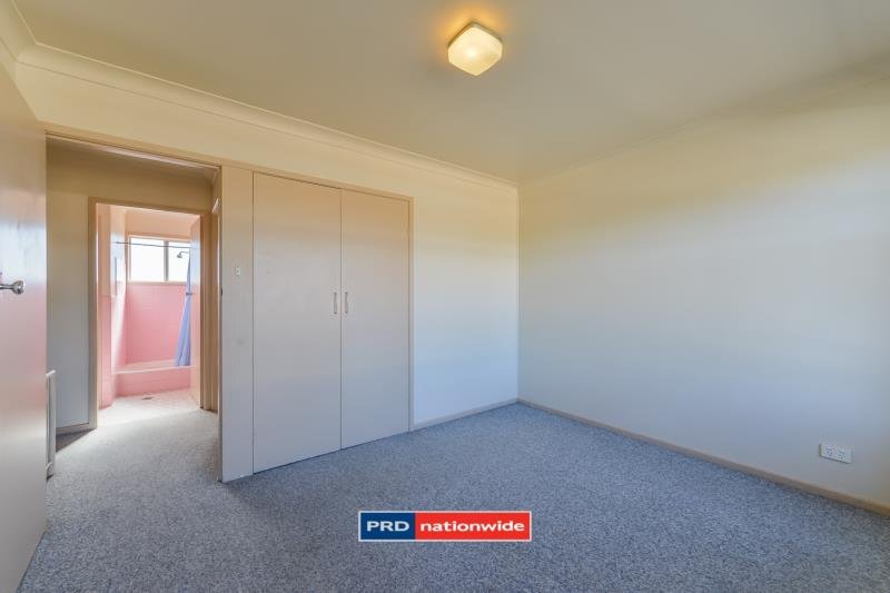 2/11 Petra Ave  TAMWORTH 8