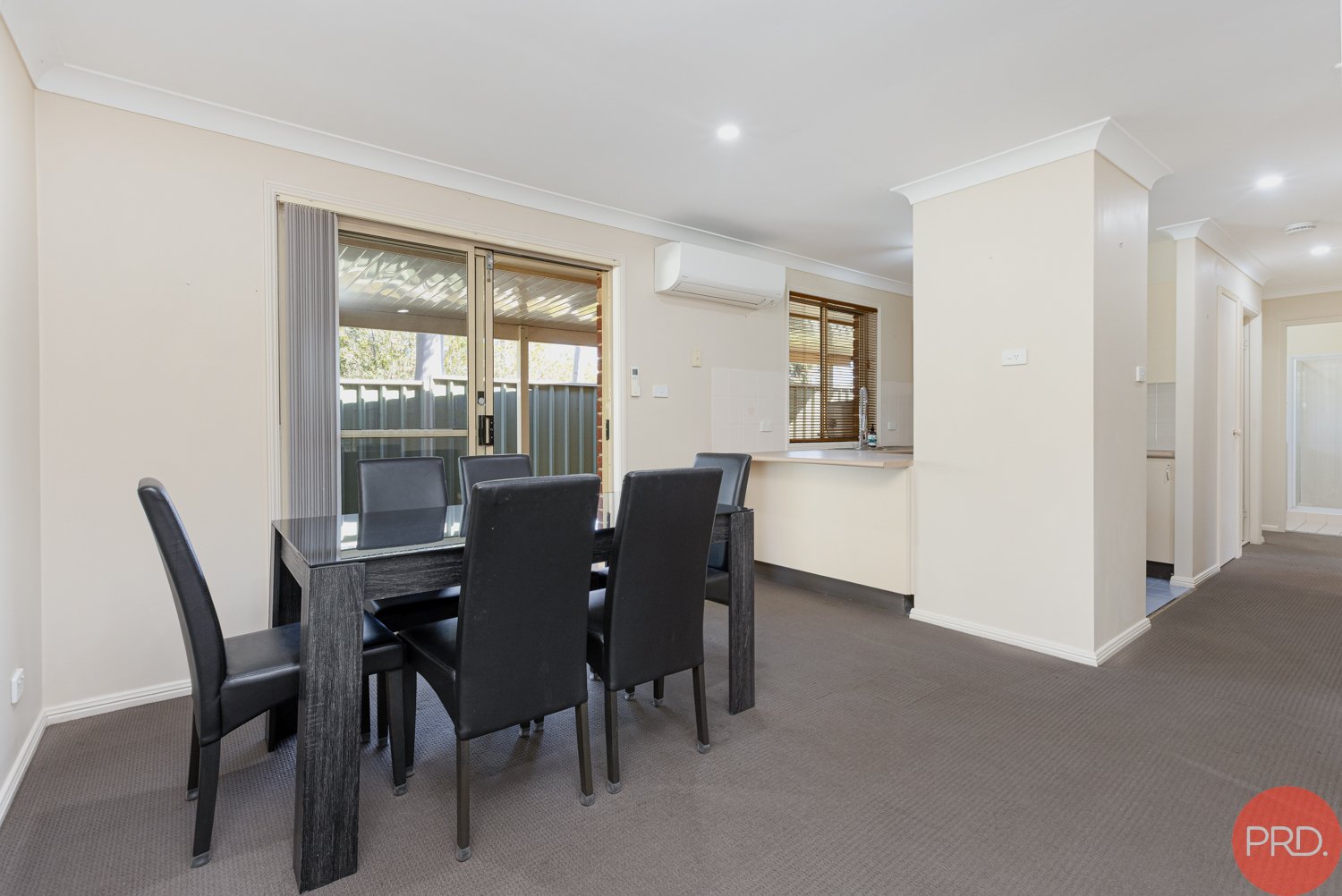 2/11 Proserpine Close ASHTONFIELD 11