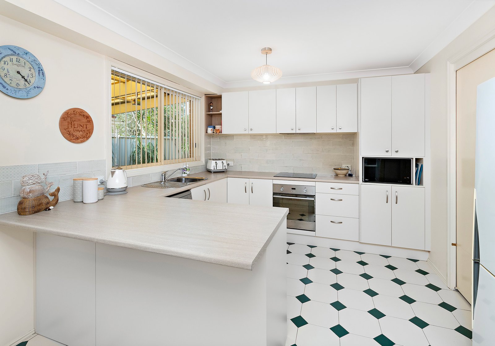 2/11 Quokka Drive BLACKBUTT 4