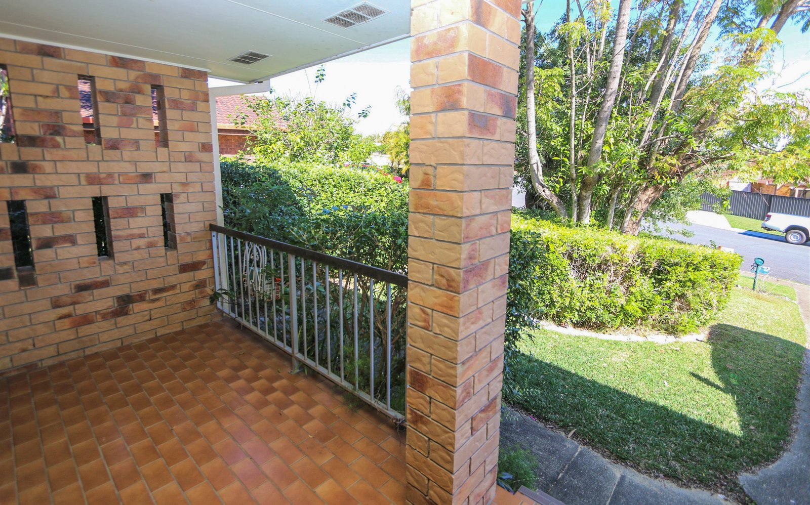 2/11 Raftery Street ASHMORE 13