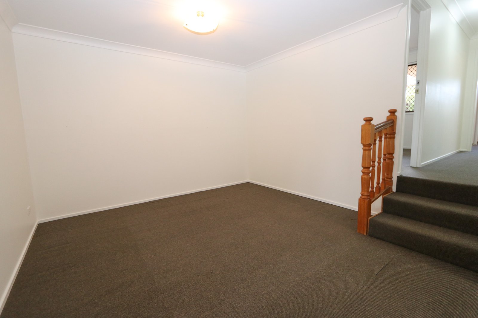 2/11 Raftery Street ASHMORE 8