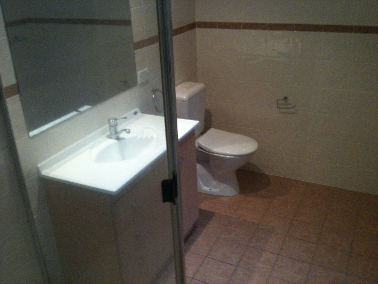 2/11 Renwick Street ALBION 6