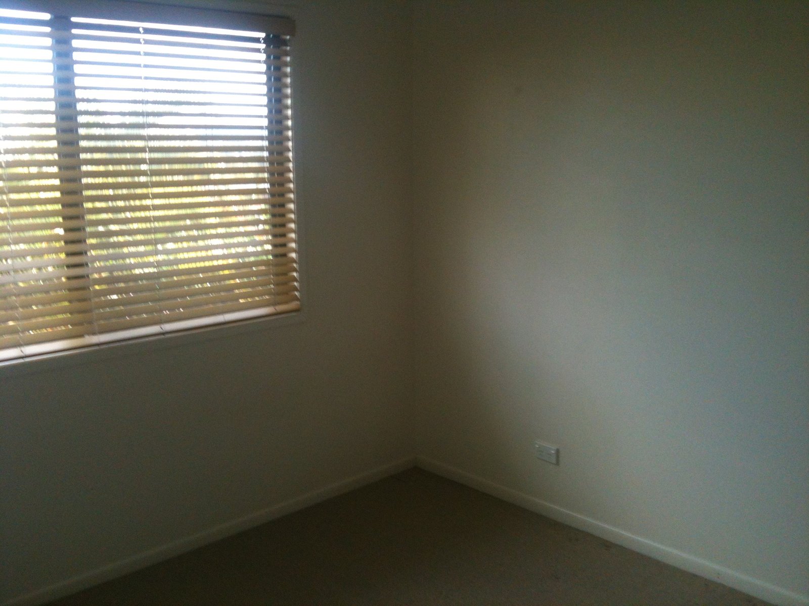 2/11 Renwick Street ALBION 8