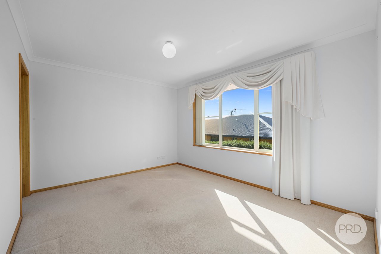 2/11 Riverview Parade ROSETTA 8