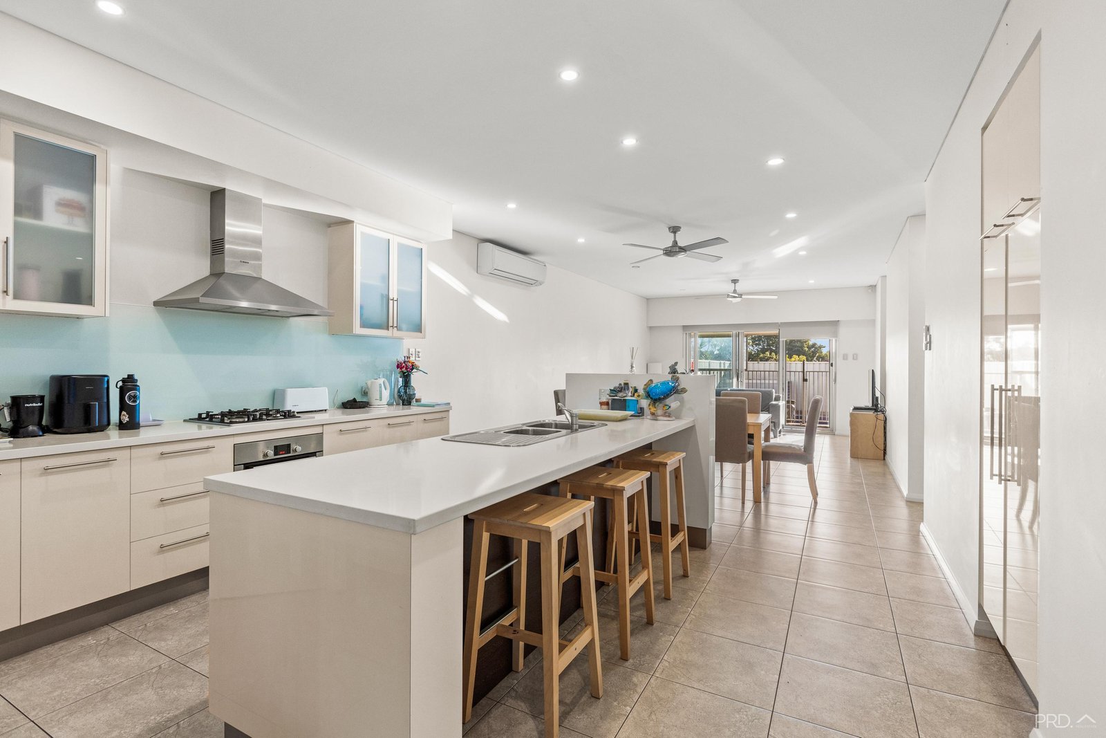 2/11 Sanctuary Road CABLE BEACH 3