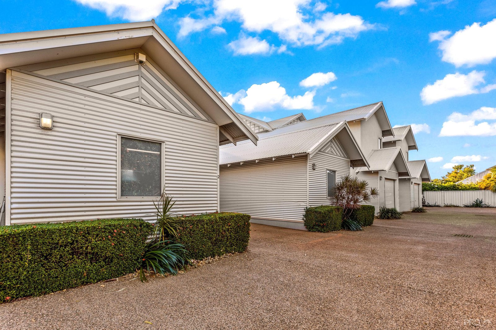 2/11 Sanctuary Road CABLE BEACH 11