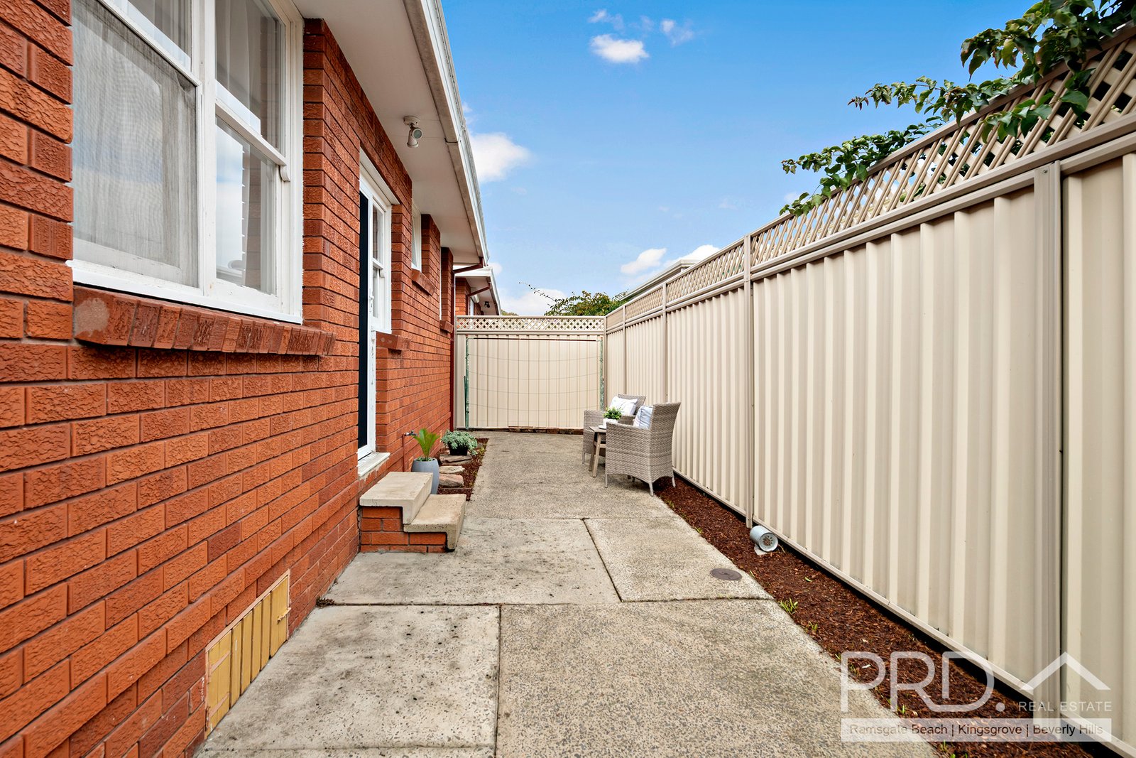 2/11 Solander Street MONTEREY 7