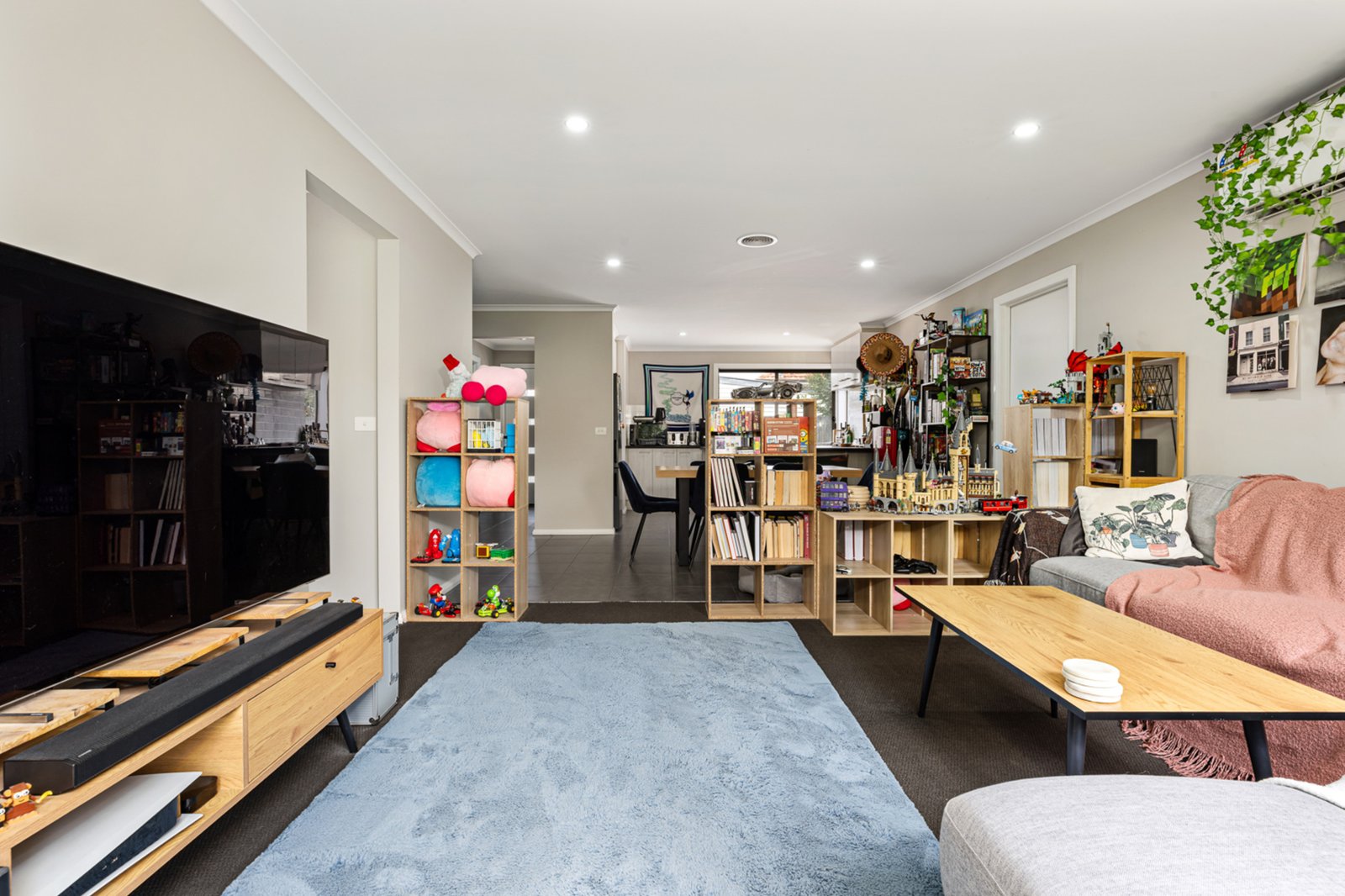 Gallery: 2/11 Verdon Street