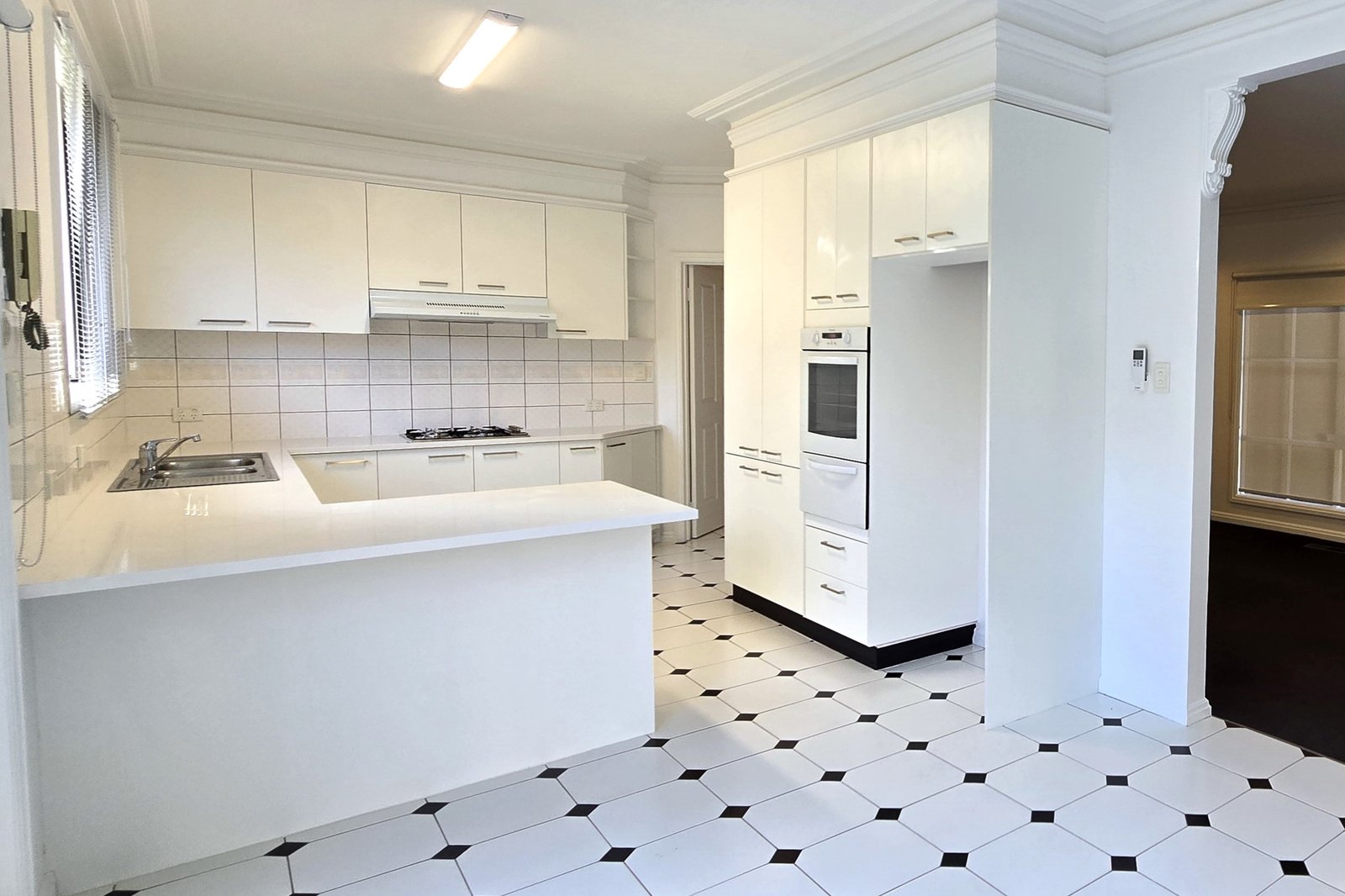 Real Estate and Property in 2/11 Woodville Avenue, Glen Huntly, VIC