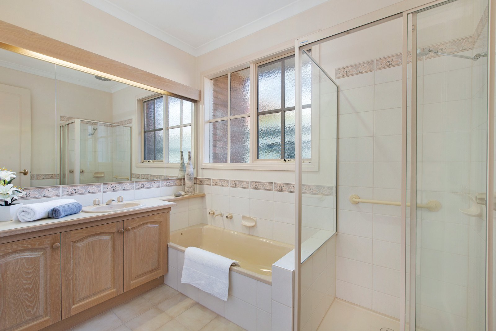 2/11 Yerrin Street, Balwyn, VIC