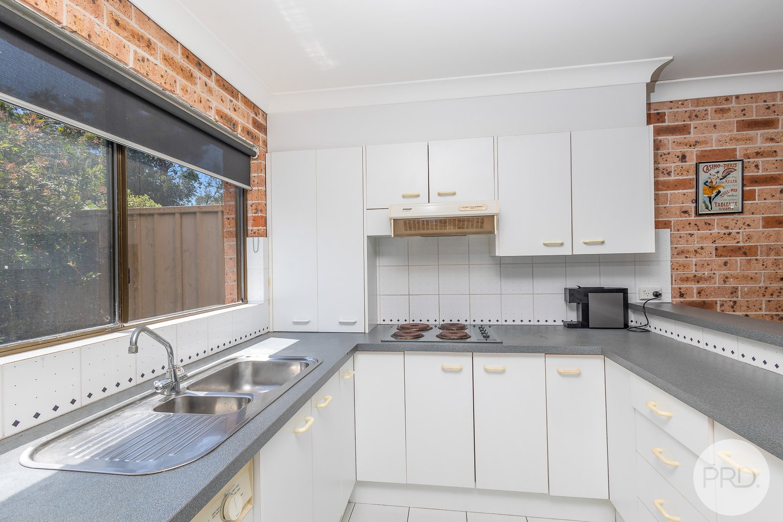 2/110 Tomaree Road SHOAL BAY 3