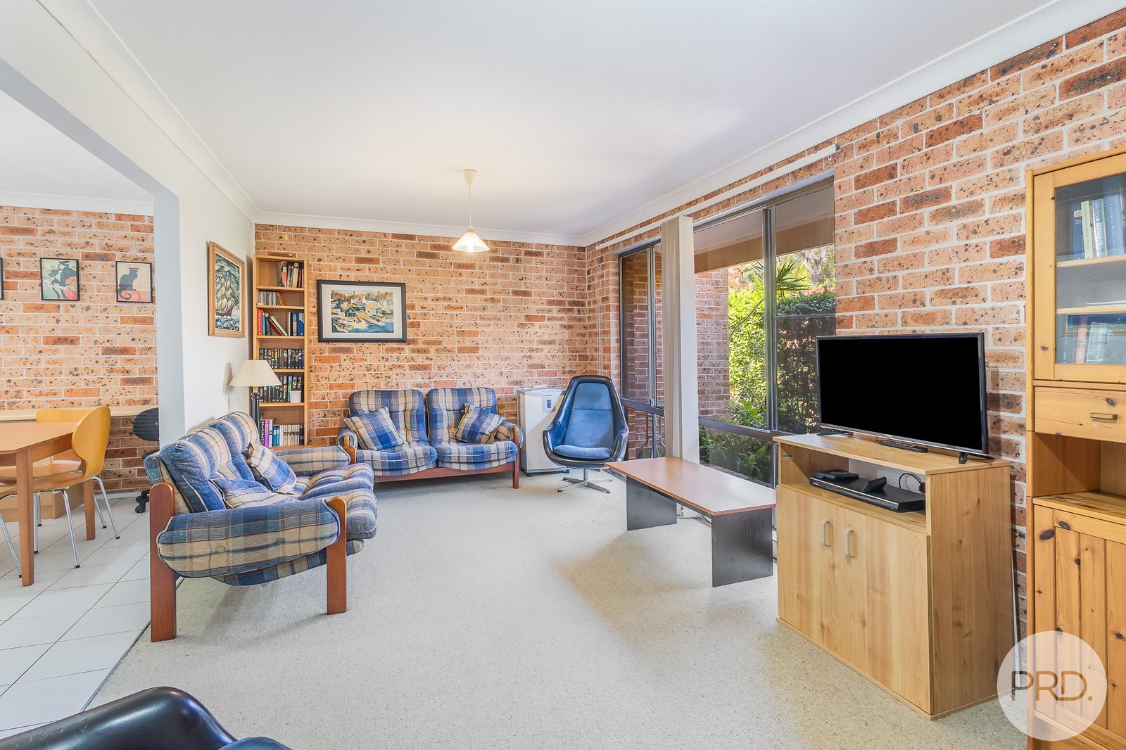 2/110 Tomaree Road SHOAL BAY 4