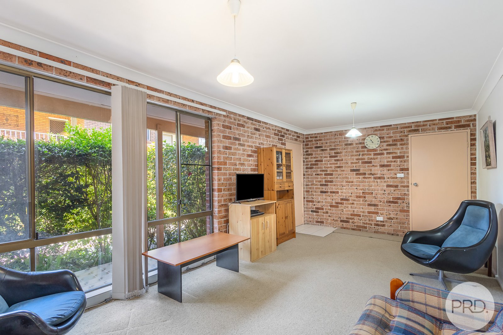 2/110 Tomaree Road SHOAL BAY 5
