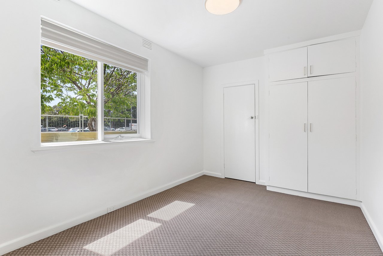 Gallery: 2/110 Wellington Street