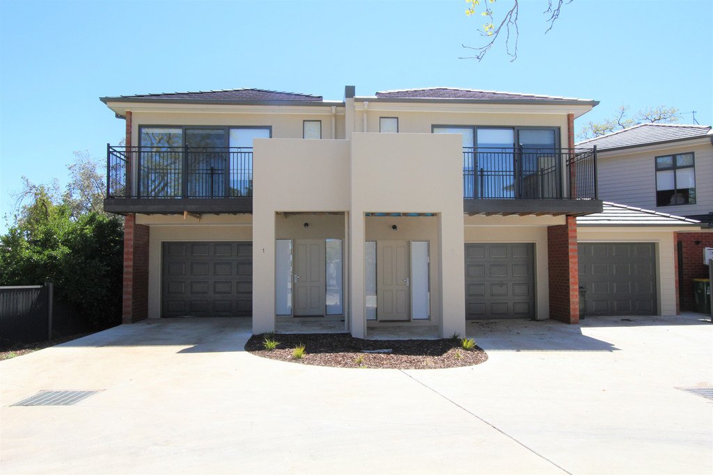 2/1106A Gregory Street LAKE WENDOUREE 1
