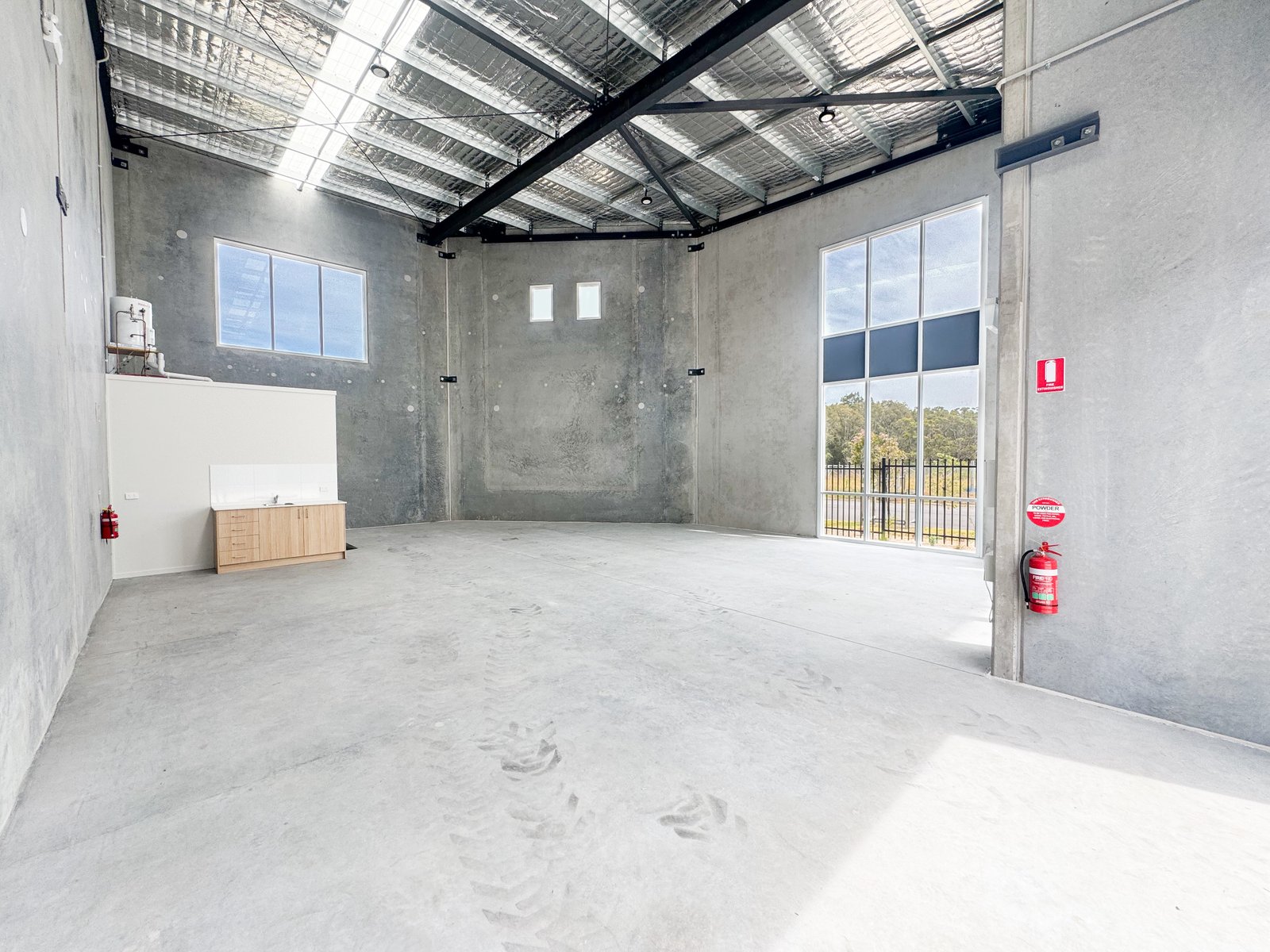 21/11 Bluewater Close TAYLORS BEACH 2