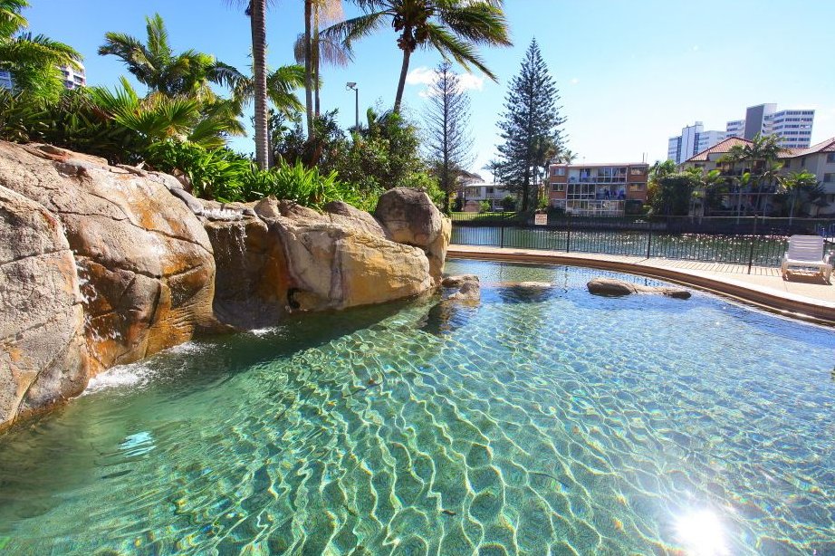 211/1 Paradise Island SURFERS PARADISE 3