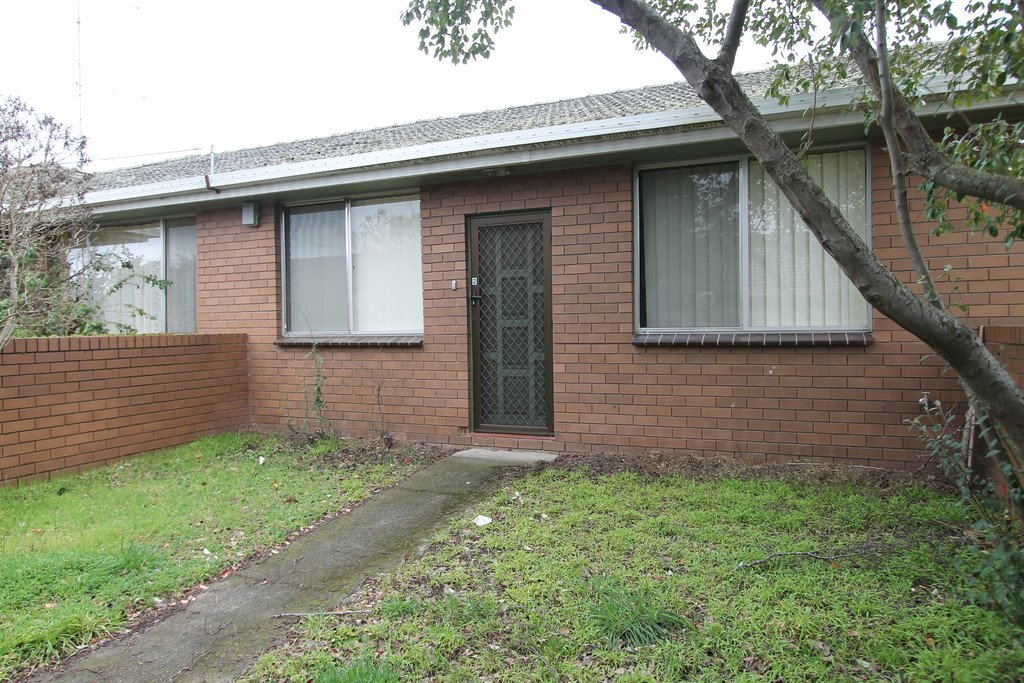 2/1110 Howitt Street WENDOUREE 1