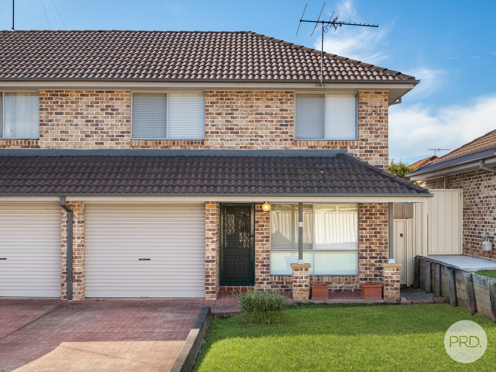 21/113 The Lakes Drive GLENMORE PARK 1