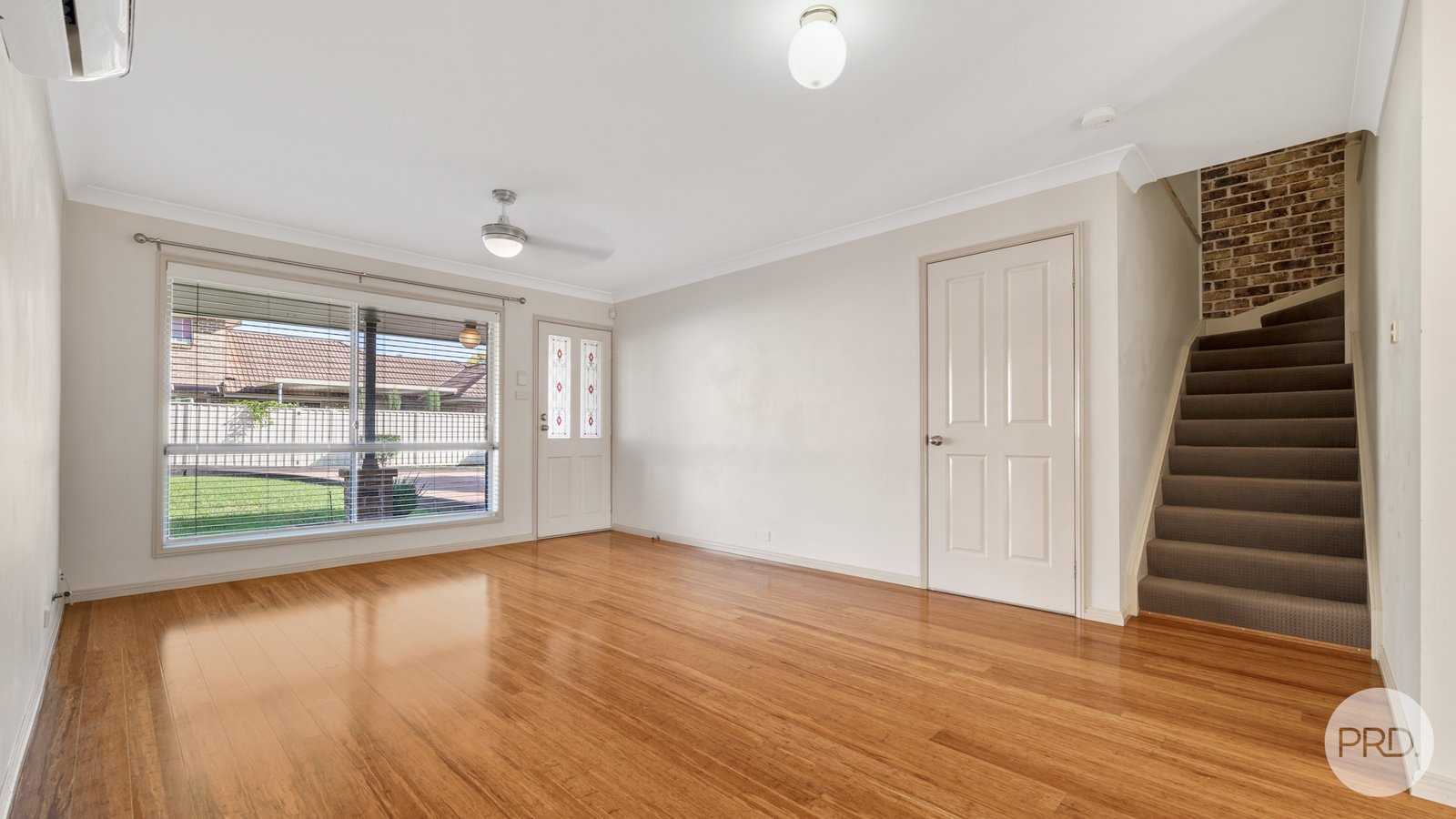 21/113 The Lakes Drive GLENMORE PARK 2