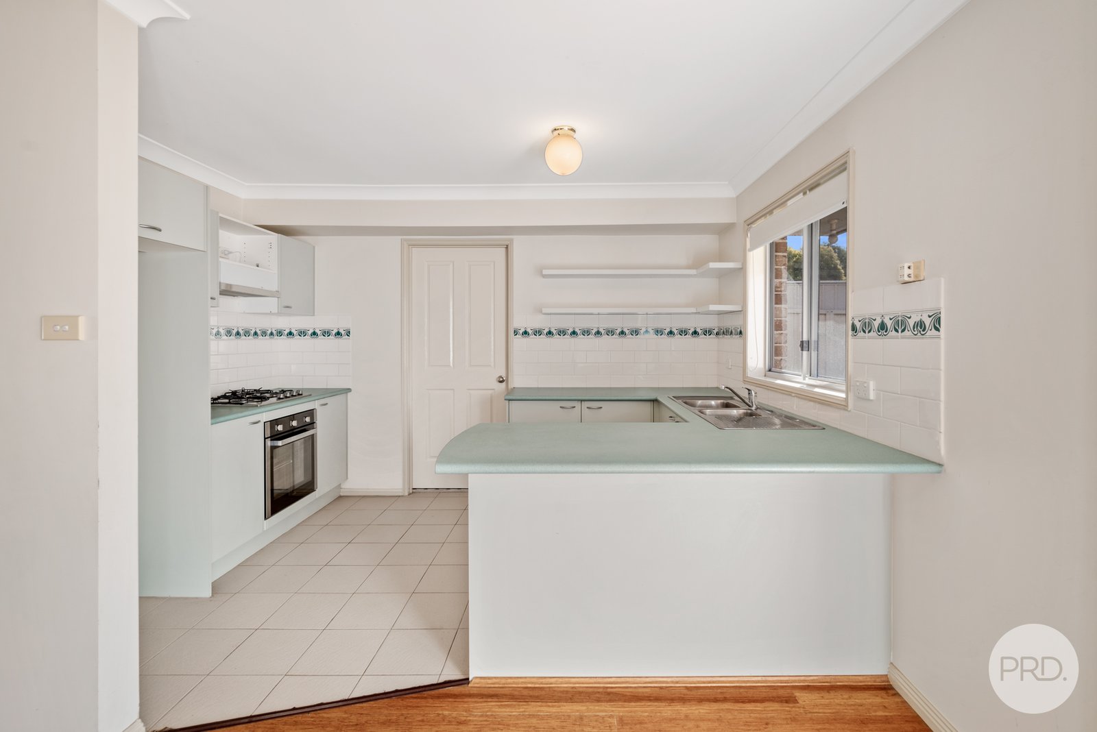 21/113 The Lakes Drive GLENMORE PARK 5