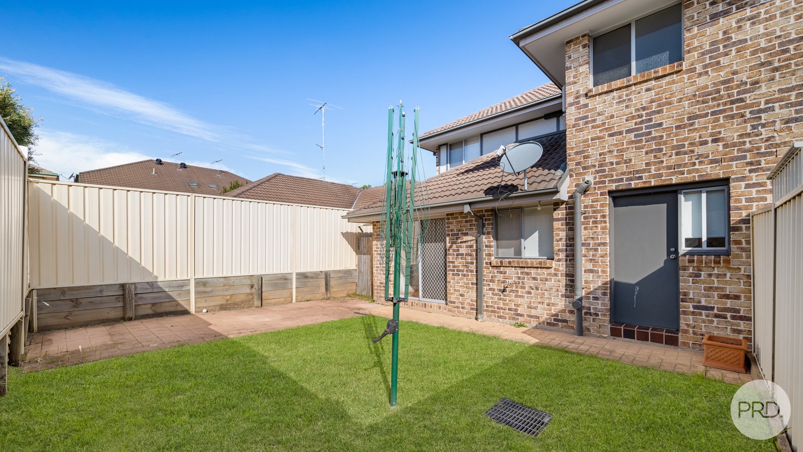 21/113 The Lakes Drive GLENMORE PARK 11