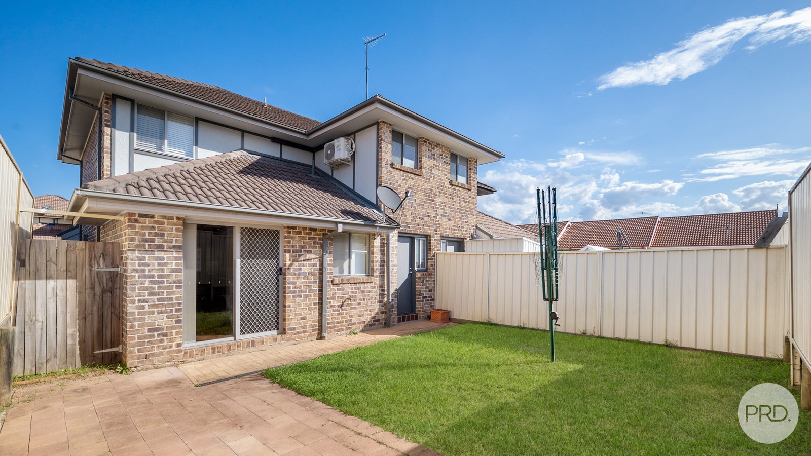 21/113 The Lakes Drive GLENMORE PARK 12