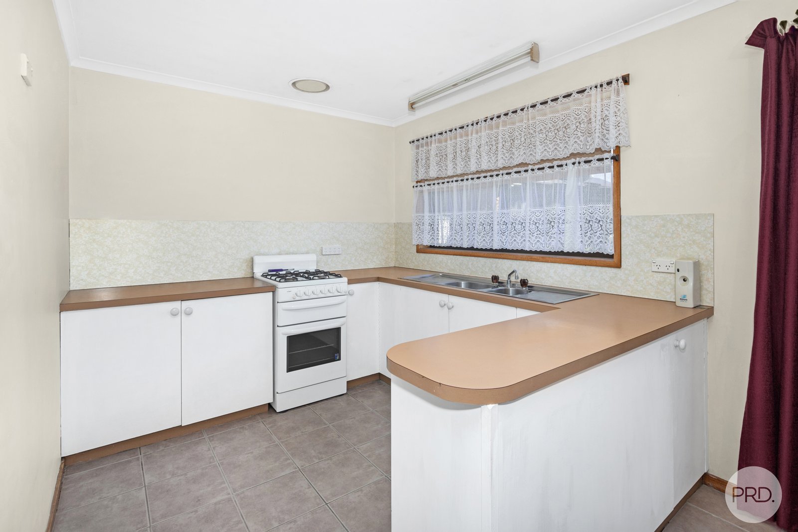 2/1118 Grevillea Road WENDOUREE 5