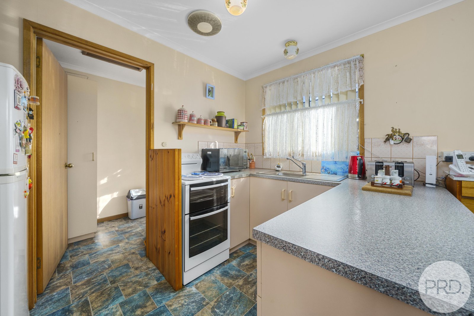 2/112 Albert Road MOONAH 4