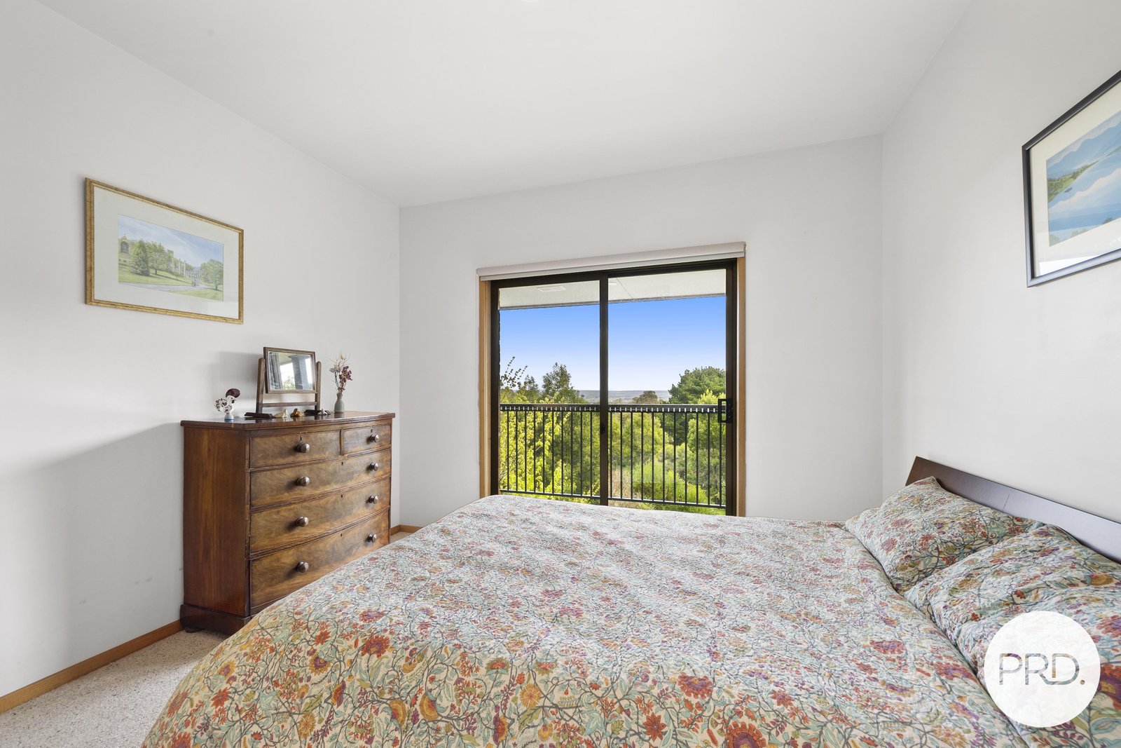 2112 Geelong Road MOUNT HELEN 14