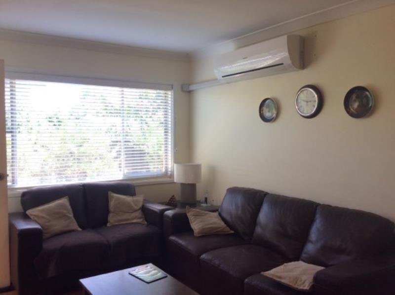 2/112 Robert Street TAMWORTH 4