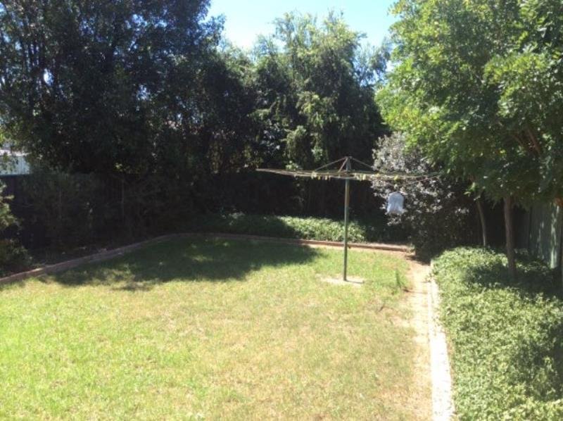2/112 Robert Street TAMWORTH 8