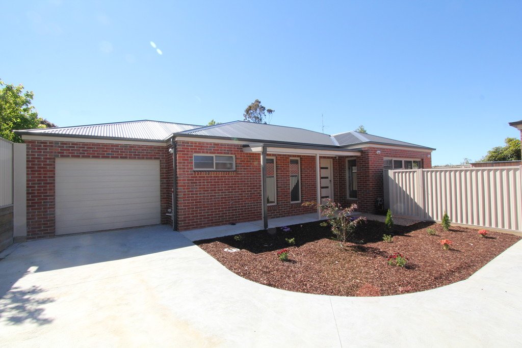 2/1124a Lydiard Street North BALLARAT CENTRAL 1