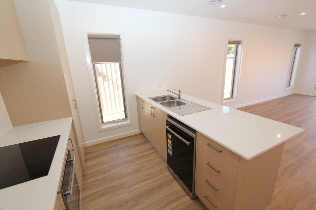 2/1124a Lydiard Street North BALLARAT CENTRAL 2