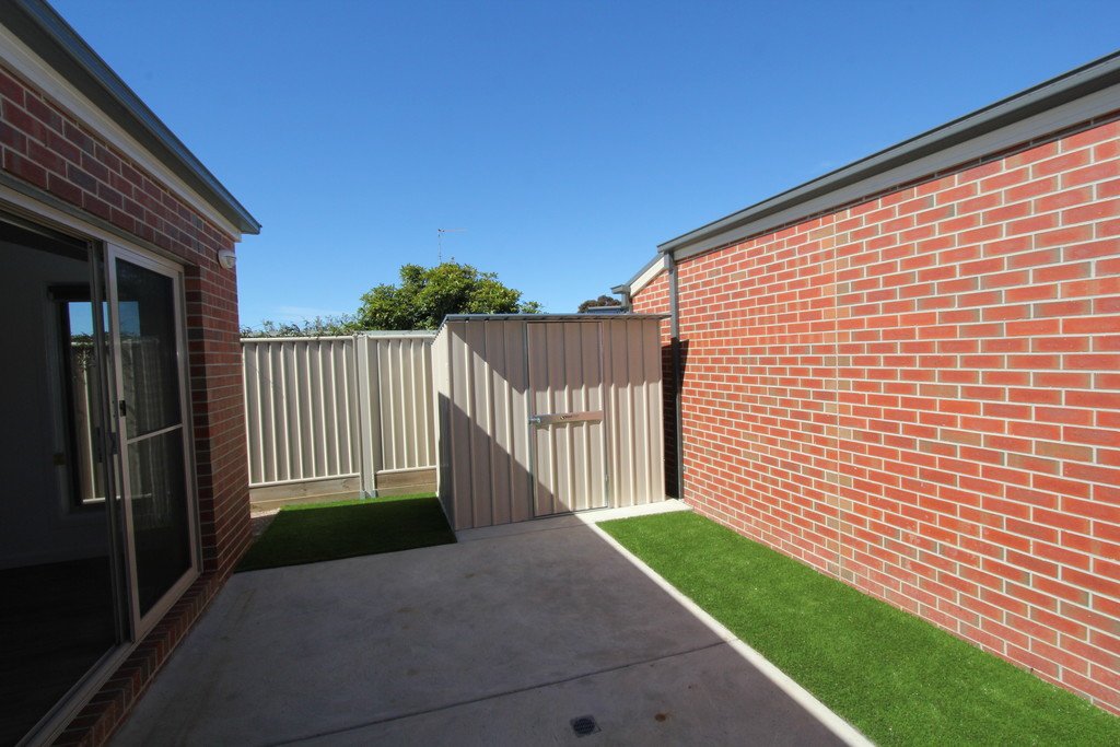 2/1124a Lydiard Street North BALLARAT 17