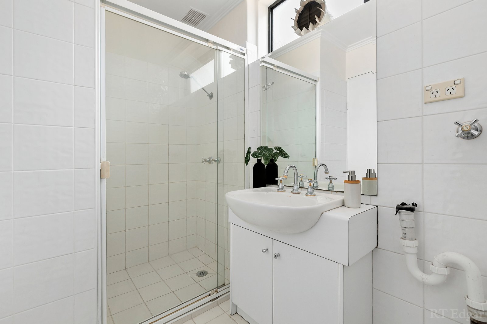 Real Estate and Property in 21/13 Auburn Grove, Hawthorn East, VIC