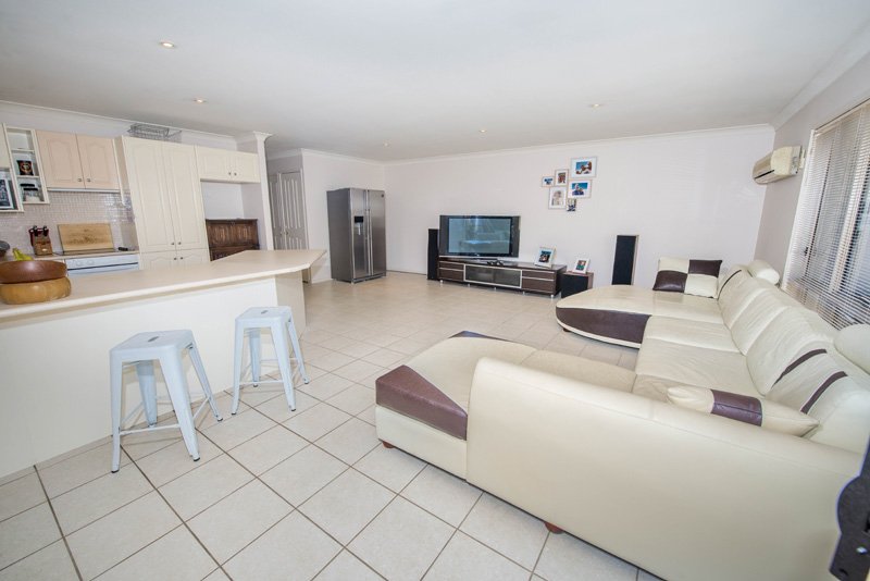 2/113 Government Road SHOAL BAY 2