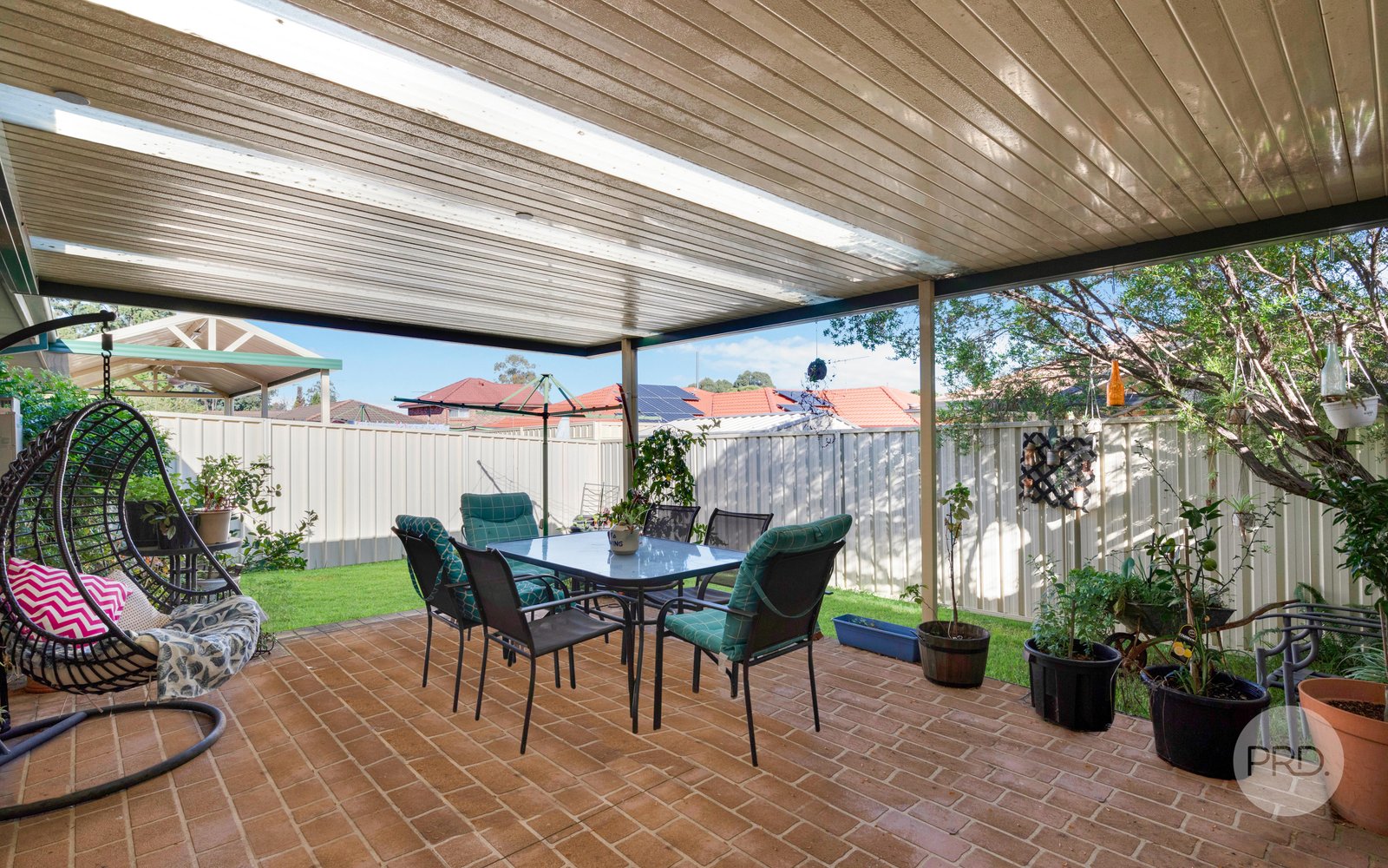 2/113 The Lakes Drive GLENMORE PARK 9
