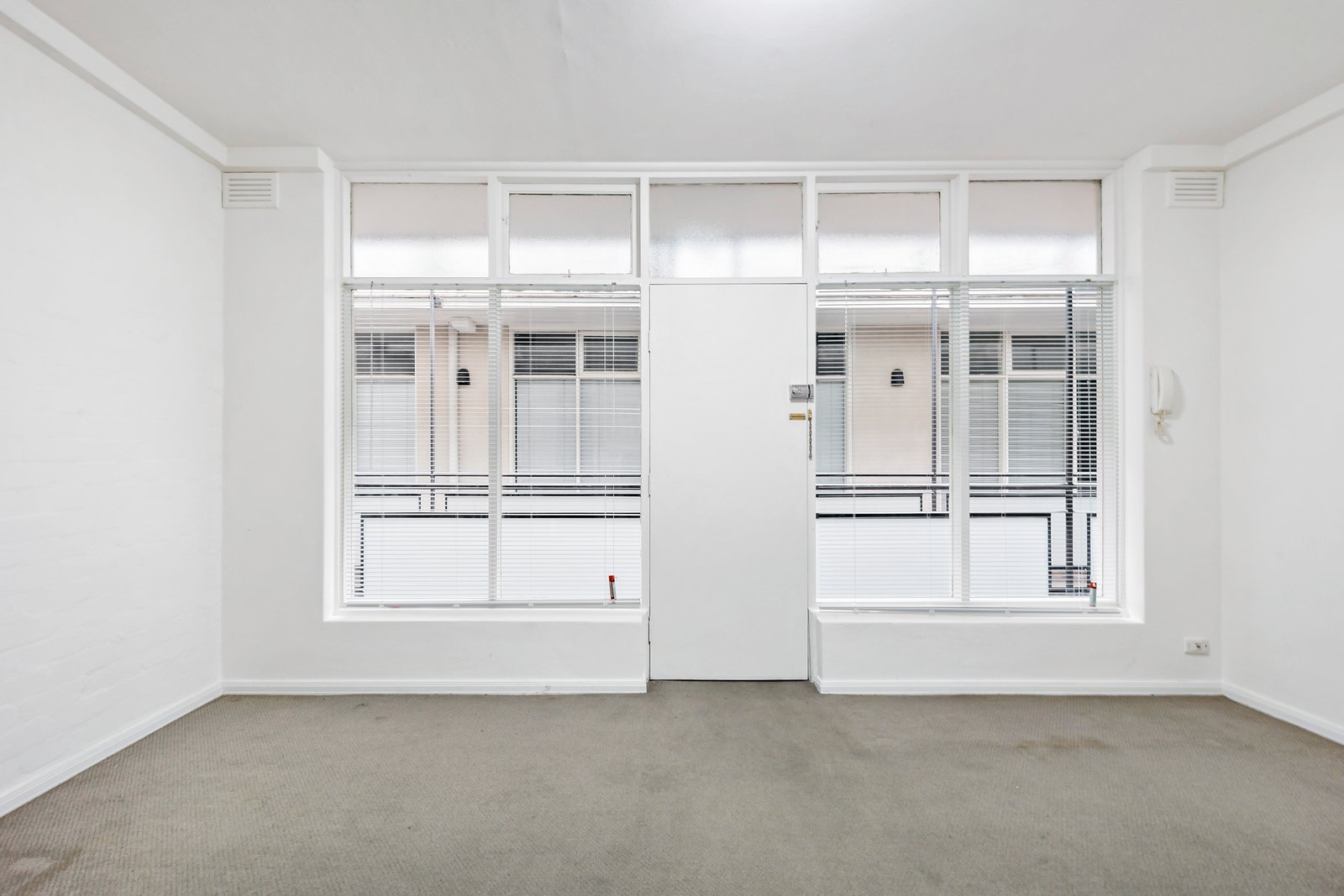 Gallery: 211/363 Beaconsfield Parade