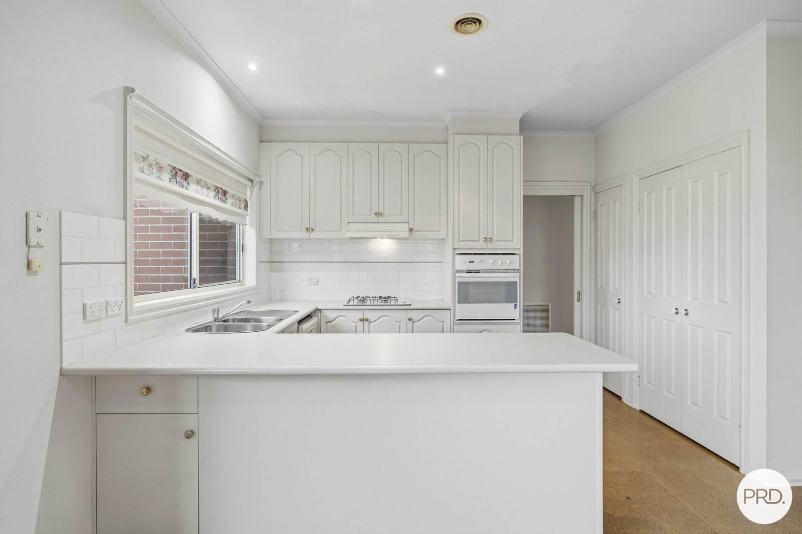 2/114 Burnbank Street LAKE WENDOUREE 7