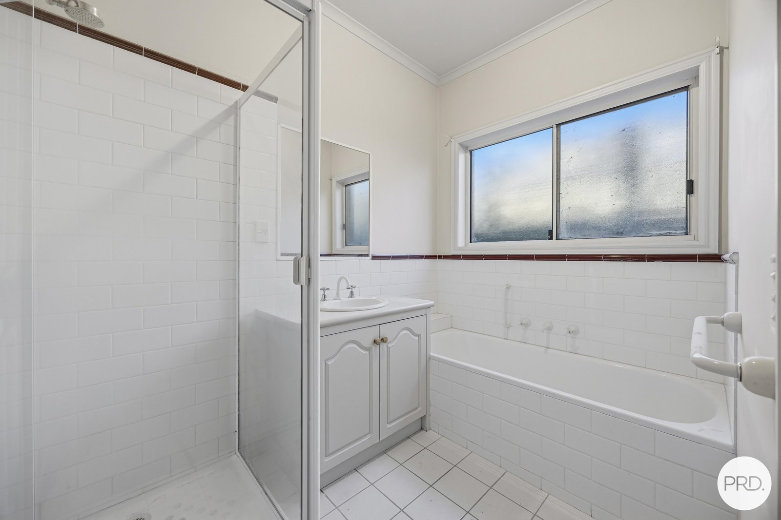 2/114 Burnbank Street LAKE WENDOUREE 11