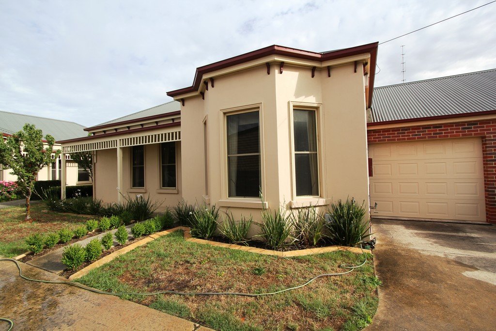 2/114 Drummond Street South BALLARAT CENTRAL 1