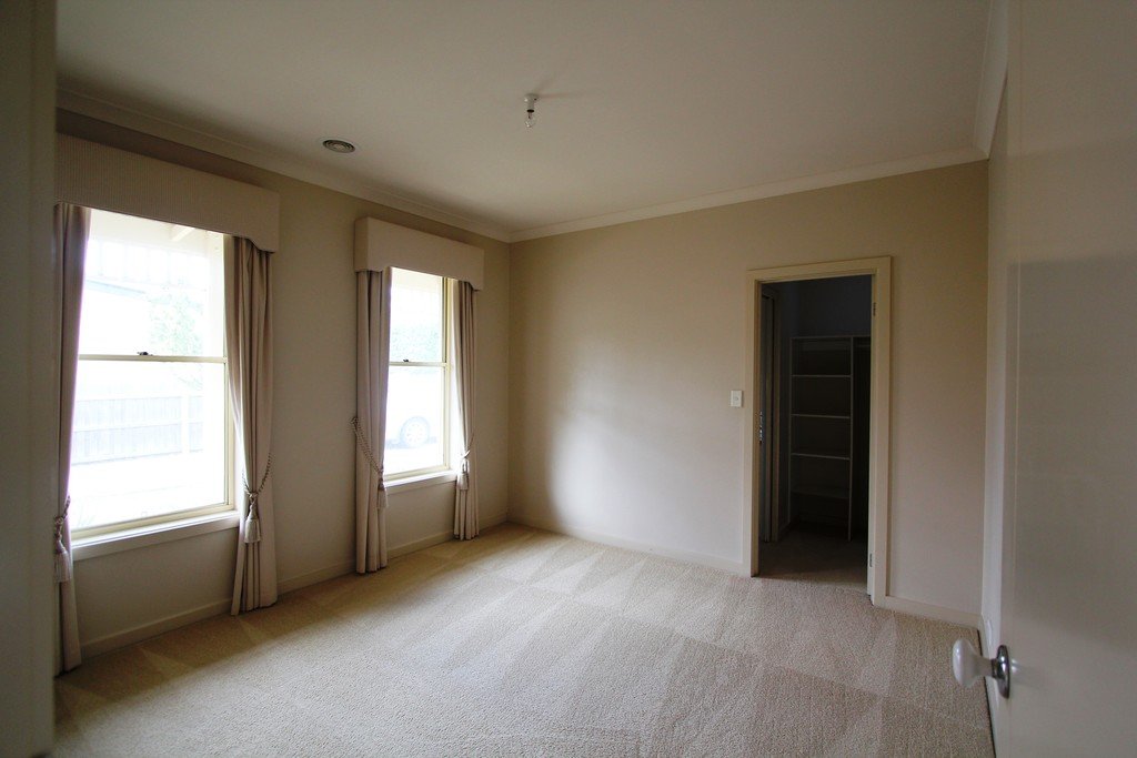2/114 Drummond Street South BALLARAT CENTRAL 6