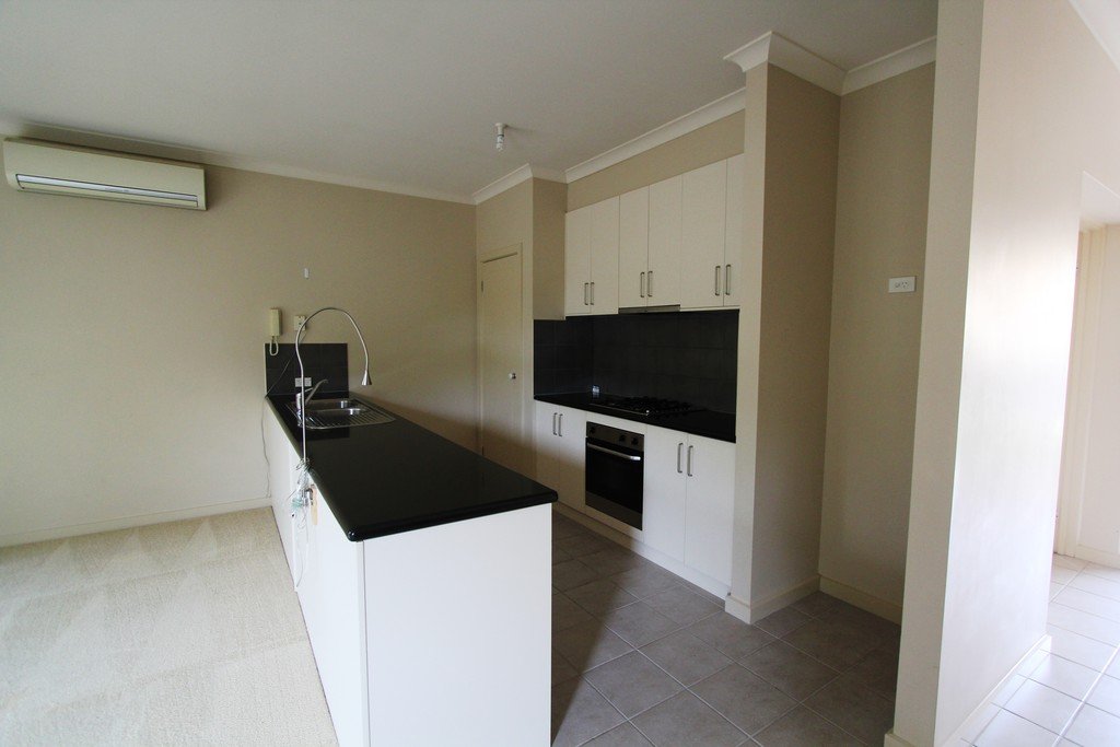 2/114 Drummond Street South BALLARAT CENTRAL 13