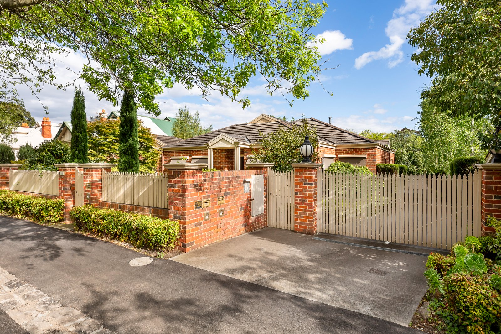 2/114 Guildford Road, Surrey Hills, 3127