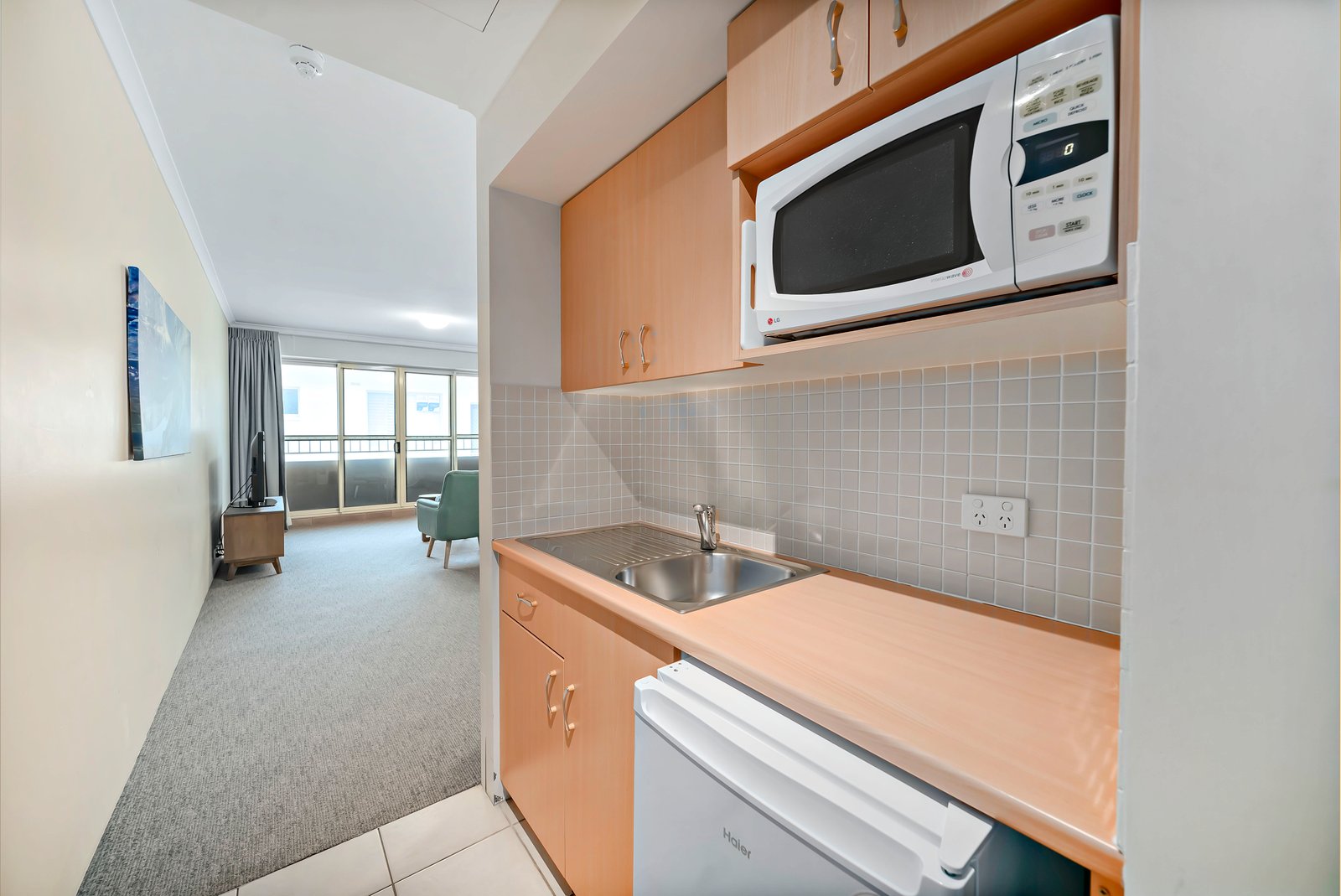 211/43 Shoal Bay Road SHOAL BAY 5