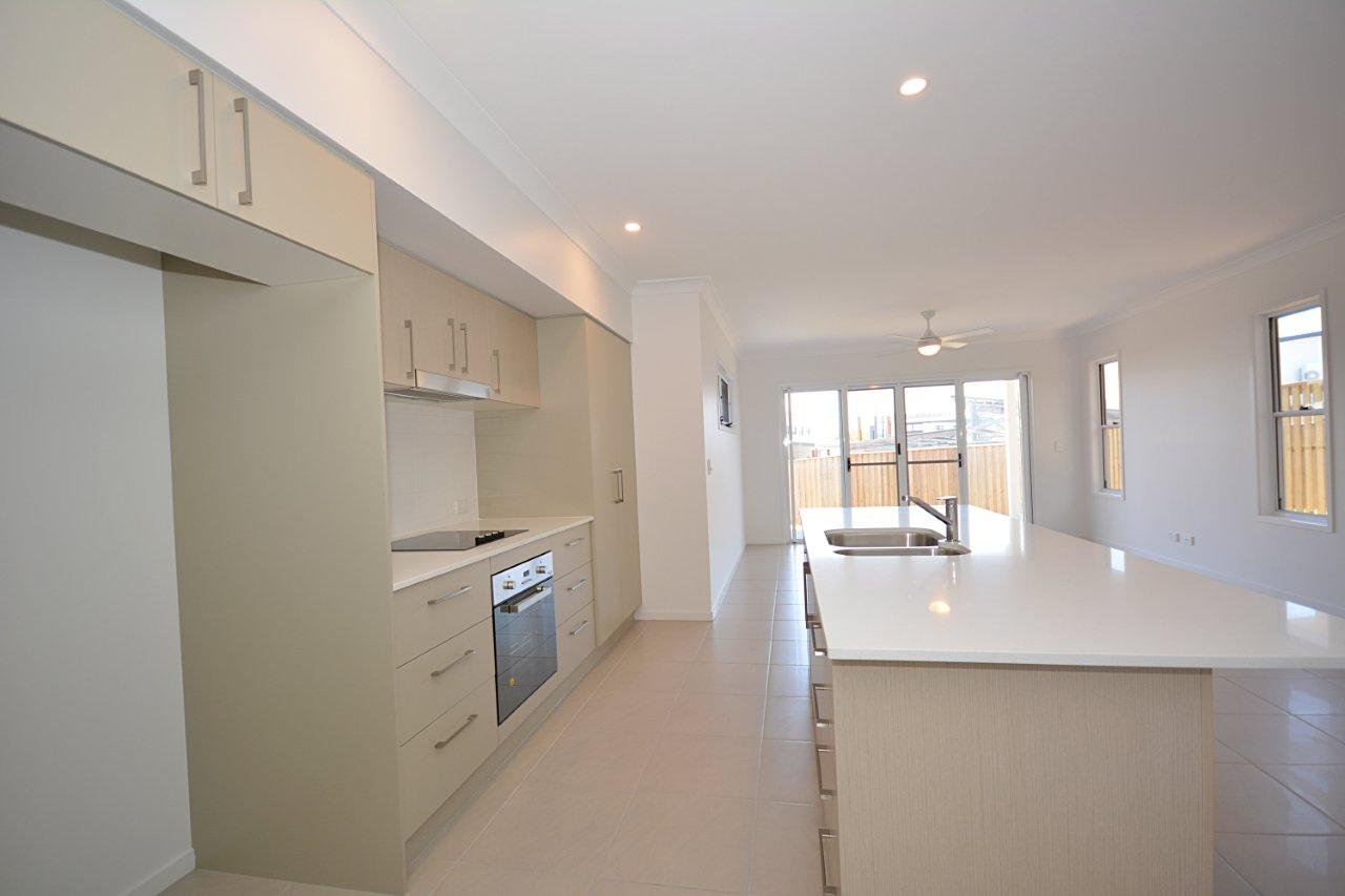 21/15 Dianella Drive CASUARINA 5