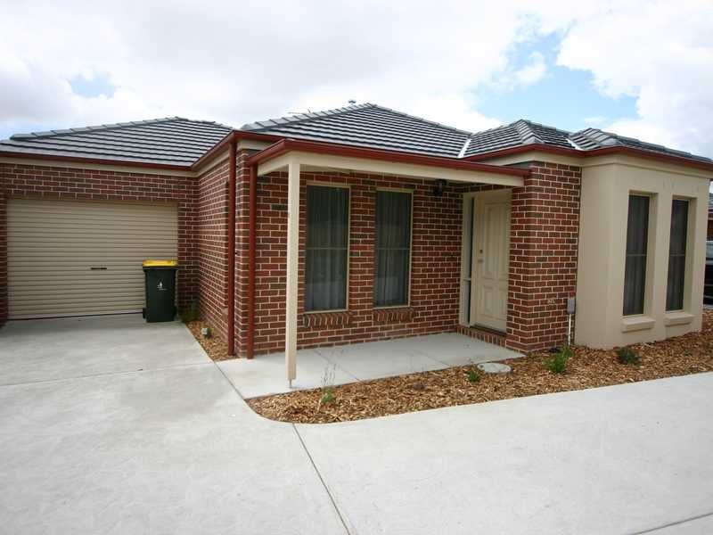 2/115A Mansfield Avenue MOUNT CLEAR 1