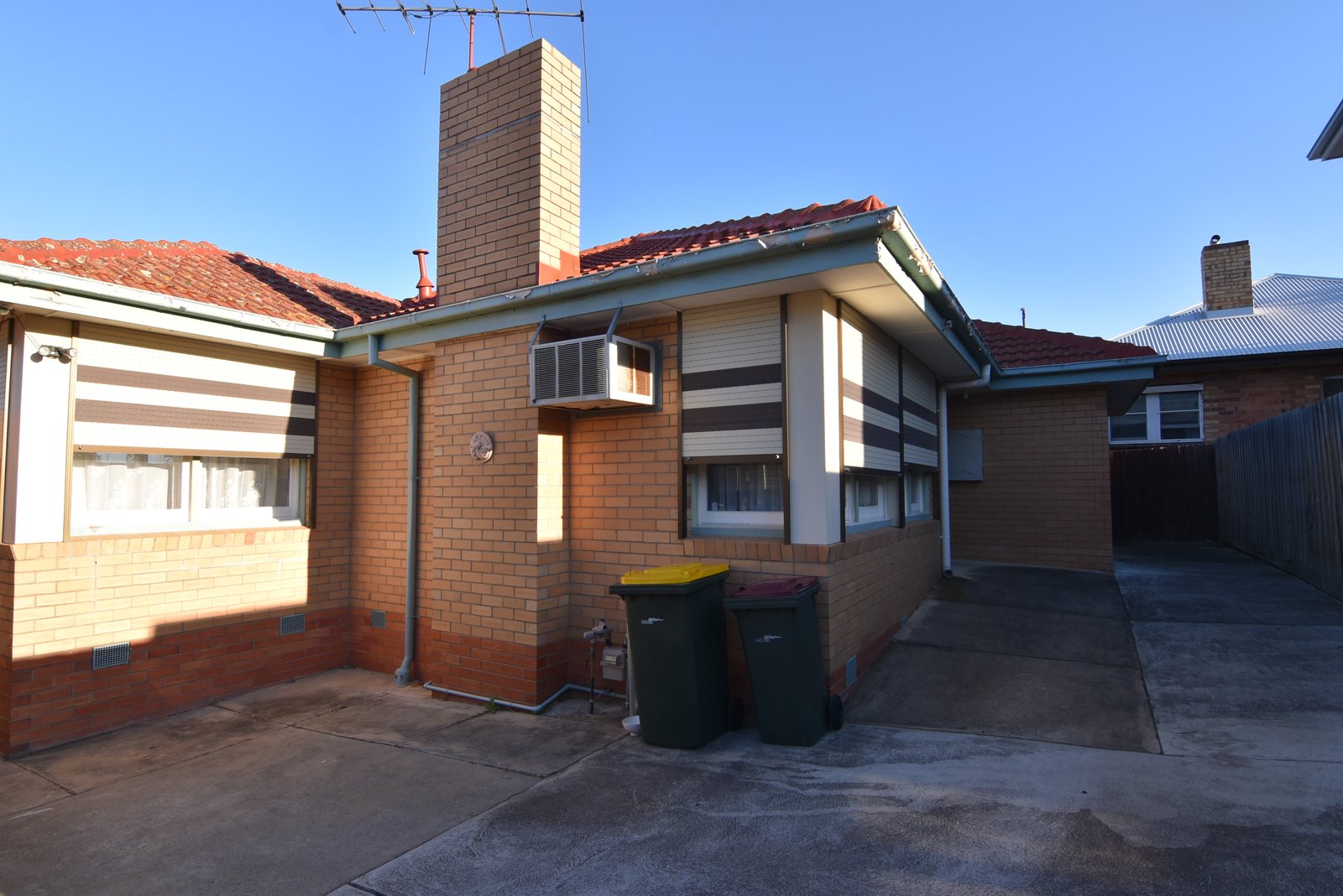 Gallery: 2/116 Anakie Road
